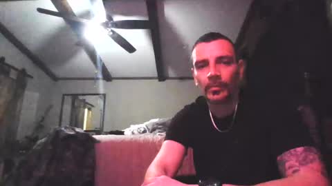 Snapshot of superd512 chatting on 02/14/25, 03:11 Guero Cash online show from 02/14/25, 03:11