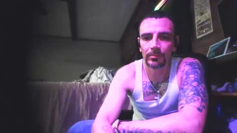 Snapshot of superd512 chatting on 02/15/25, 02:44 Guero Cash online show from 02/15/25, 02:44