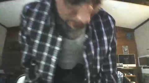 Snapshot of superd512 chatting on 02/18/25, 02:49 Guero Cash online show from 02/18/25, 02:49