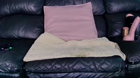 Thomas online show from 01/06/25, 04:26