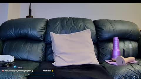 Thomas online show from 09/30/25, 04:12