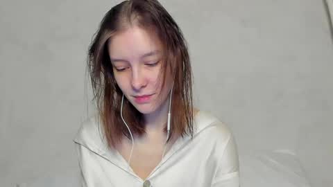 Una online show from 04/28/26, 11:21