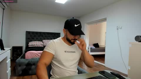 supermanboyxxl online show from 11/03/25, 07:31