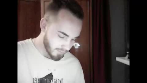 Snapshot of supermanqsky chatting on 12/09/24, 02:06 SupermanQSky online show from 12/09/24, 02:06