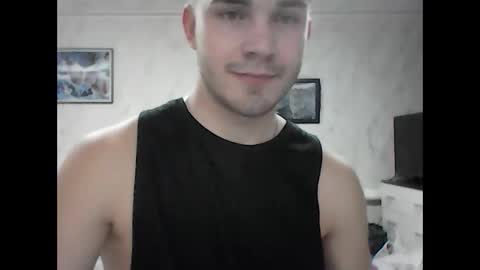 Snapshot of supermanqsky chatting on 12/28/24, 05:25 SupermanQSky online show from 12/28/24, 05:25