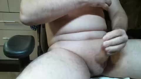 Snapshot of supermax13sm chatting on 11/16/25, 04:18 welcome to my room online show from 11/16/25, 04:18