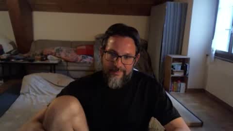 supersquirrel81 online show from 09/22/25, 04:31