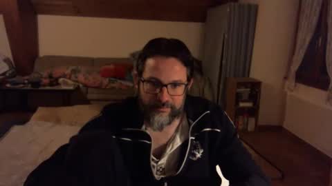 supersquirrel81 online show from 10/18/25, 04:59