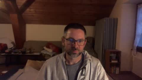 supersquirrel81 online show from 11/29/25, 06:38