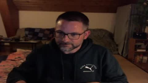 Snapshot of supersquirrel81 chatting on 05/11/26, 01:11 supersquirrel81 online show from 05/11/26, 01:11