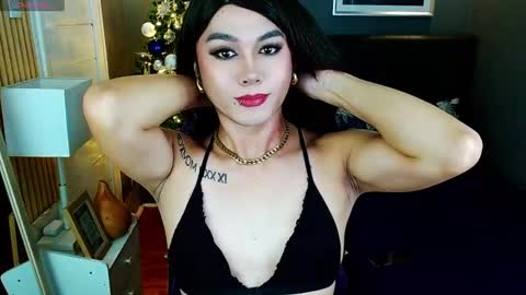 Snapshot of supreme_deity chatting on 10/22/25, 10:26 DIANNA online show from 10/22/25, 10:26