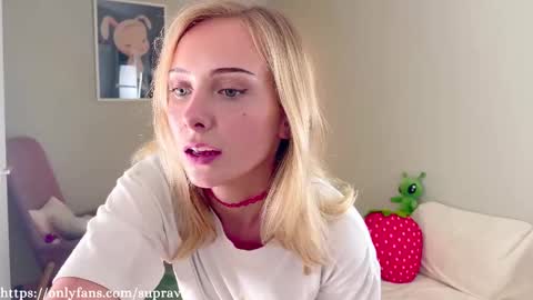 Raven - Ravie online show from 09/24/25, 02:42