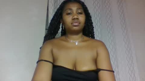 Snapshot of surbelle chatting on 05/30/26, 01:08 surbelle online show from 05/30/26, 01:08