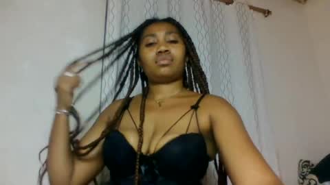 Snapshot of surbelle chatting on 06/11/26, 07:34 surbelle online show from 06/11/26, 07:34