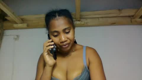 Snapshot of surbelle chatting on 07/19/26, 03:38 surbelle online show from 07/19/26, 03:38