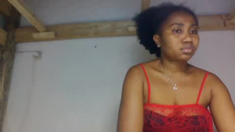 Snapshot of surbelle chatting on 07/27/26, 09:38 surbelle online show from 07/27/26, 09:38