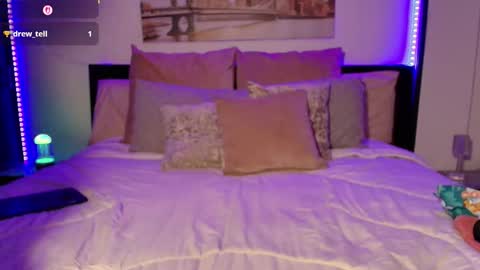 surella32 online show from 02/06/26, 03:44