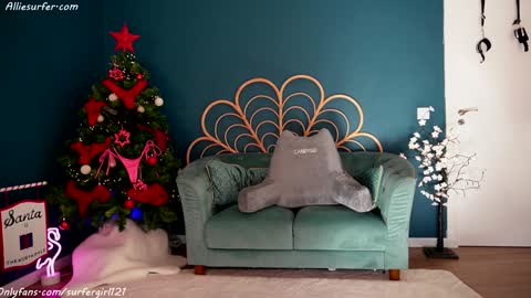 Allie online show from 12/29/24, 02:42