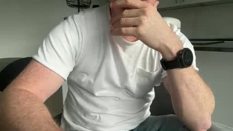 Snapshot of surfstar81 chatting on 11/20/25, 11:10 surfstar81 online show from 11/20/25, 11:10