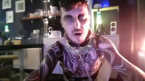 Snapshot of surgical_steel chatting on 10/29/25, 09:38 SurgicalSteel online show from 10/29/25, 09:38