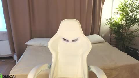 Annie online show from 04/02/26, 01:14