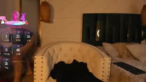 Susana W online show from 11/12/25, 08:52