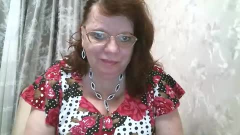 SusanaAhSun online show from 11/17/25, 12:00