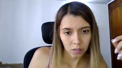 Snapshot of susanaduncann chatting on 07/29/26, 03:43 Susana online show from 07/29/26, 03:43