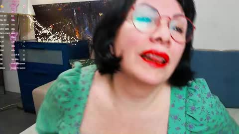 Susan online show from 02/09/25, 02:40