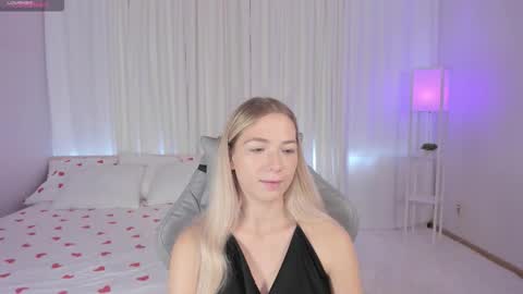 Susan online show from 09/27/25, 03:44