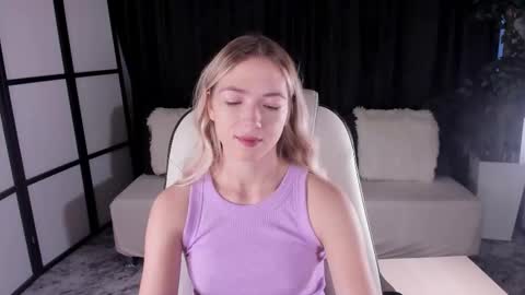 Susan online show from 10/04/25, 03:15