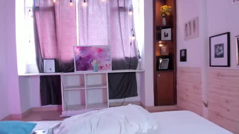 Susan  Everyday From 0530 to 1430 Col Time online show from 02/22/25, 05:13