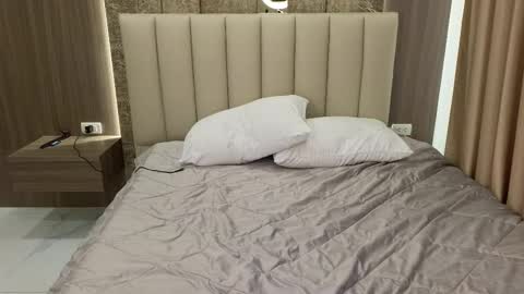 susannjohnson online show from 03/25/26, 01:00