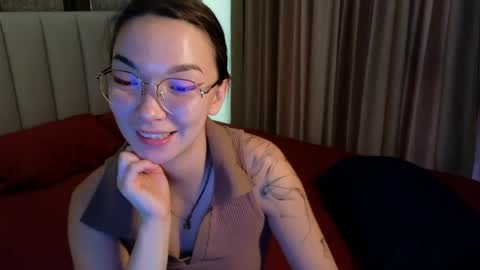 Snapshot of susannjohnson chatting on 05/15/26, 10:50 susannjohnson online show from 05/15/26, 10:50