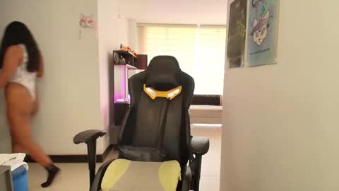 Snapshot of susanrhodes_ chatting on 09/25/25, 03:49 Susan Rhodes online show from 09/25/25, 03:49