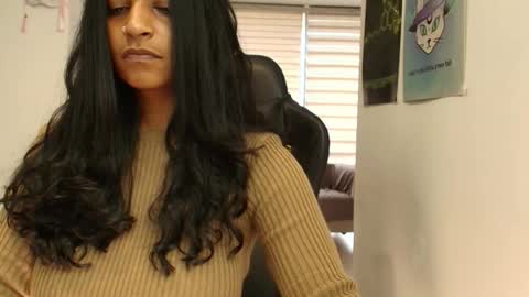 Snapshot of susanrhodes_ chatting on 10/22/25, 11:43 Susan Rhodes online show from 10/22/25, 11:43