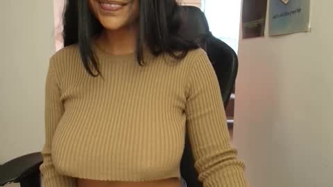 Snapshot of susanrhodes_ chatting on 10/23/25, 10:58 Susan Rhodes online show from 10/23/25, 10:58