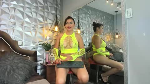 susanslim online show from 11/25/25, 03:56