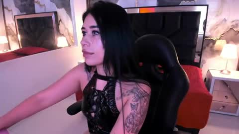 susanvilla online show from 06/02/26, 08:11