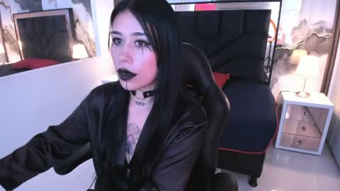 susanvilla online show from 06/05/26, 08:14