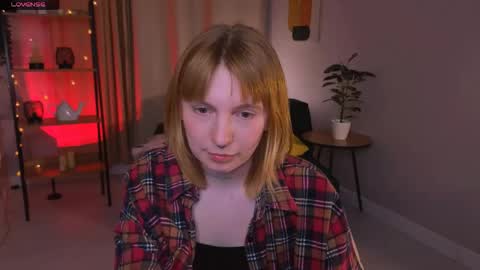 SUSIE 3 online show from 04/22/26, 09:49