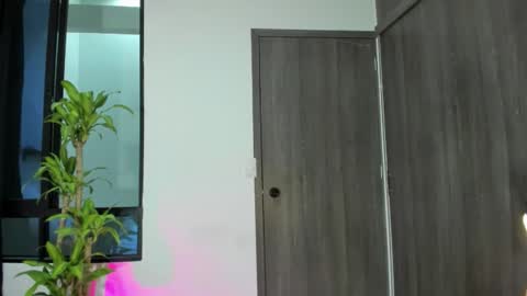 SusieGlass online show from 03/08/26, 03:54