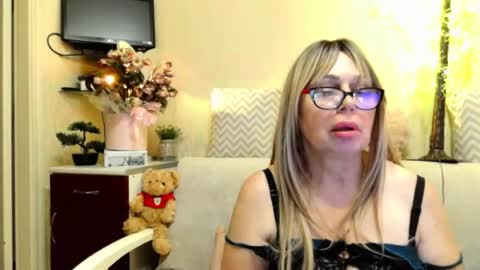 Snapshot of susiexnoreen chatting on 07/21/26, 01:46 SusiexNoreen online show from 07/21/26, 01:46