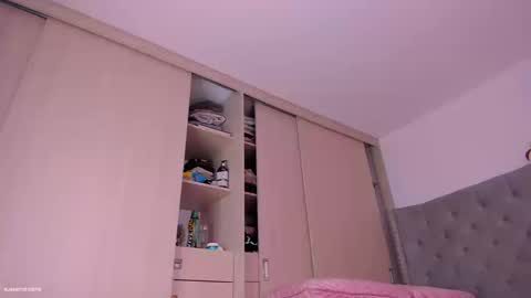 Juliana garcia online show from 09/10/25, 04:18