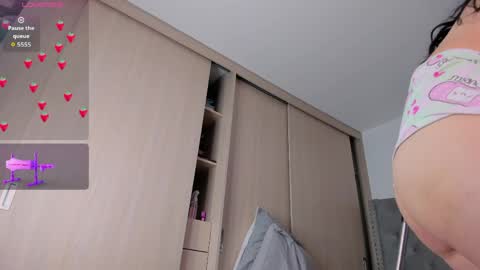 Juliana garcia online show from 04/18/26, 07:58