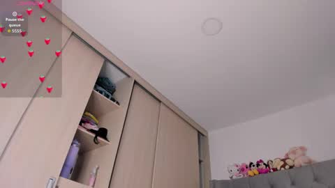 Juliana garcia online show from 04/19/26, 05:34