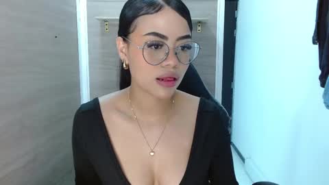 Susan online show from 02/19/25, 02:34