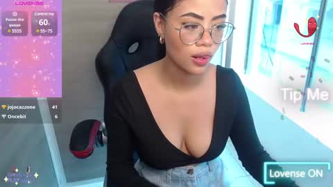 Susan online show from 03/07/25, 04:44