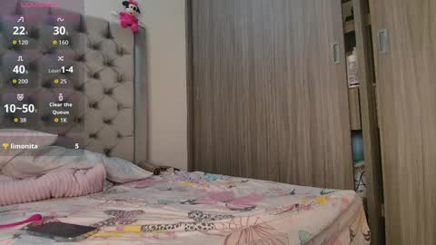 Snapshot of sussidream chatting on 10/03/25, 11:13 Andrea online show from 10/03/25, 11:13