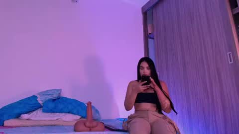 Snapshot of sussidream chatting on 07/04/26, 01:01 Andrea online show from 07/04/26, 01:01